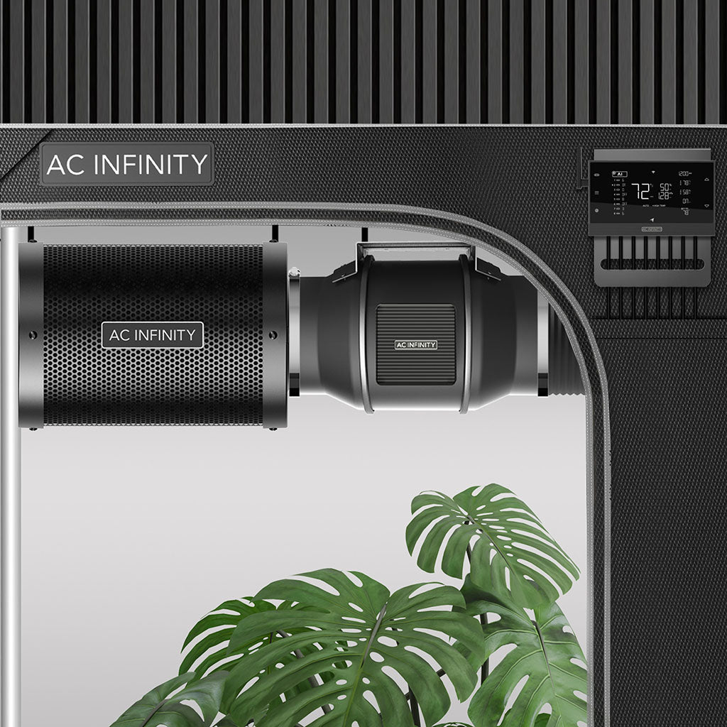 AC Infinity Luftfilter-Set PRO im Grow-Zelt montiert