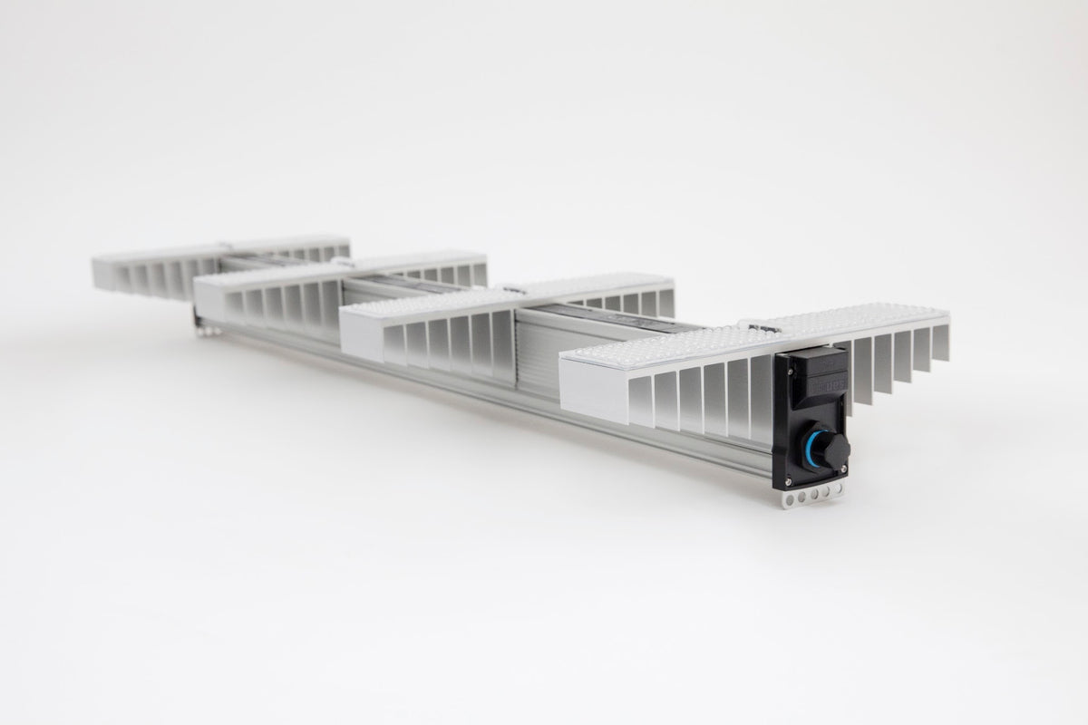 SANlight EVO 4-120 1.5 liegend mit Blick auf LED-Module und Kühlkörper