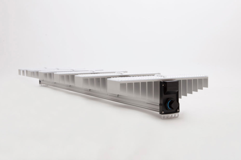 SANlight EVO 6-150 1.5 liegend mit Blick auf LED-Module und Kühlkörper